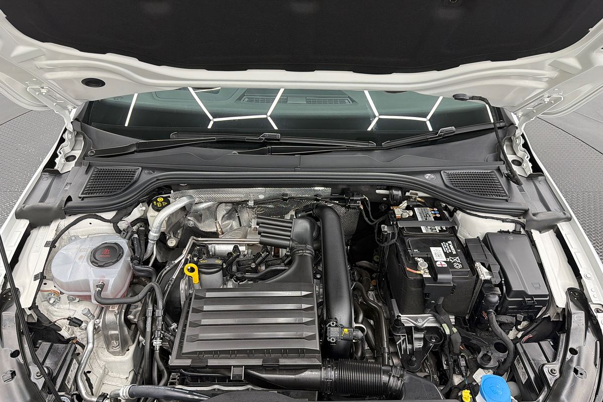 2023 Volkswagen Golf 110TSI Life 8