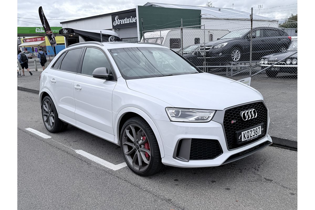 2017 Audi Q3 RS Q3 PERFORMANCE 2.