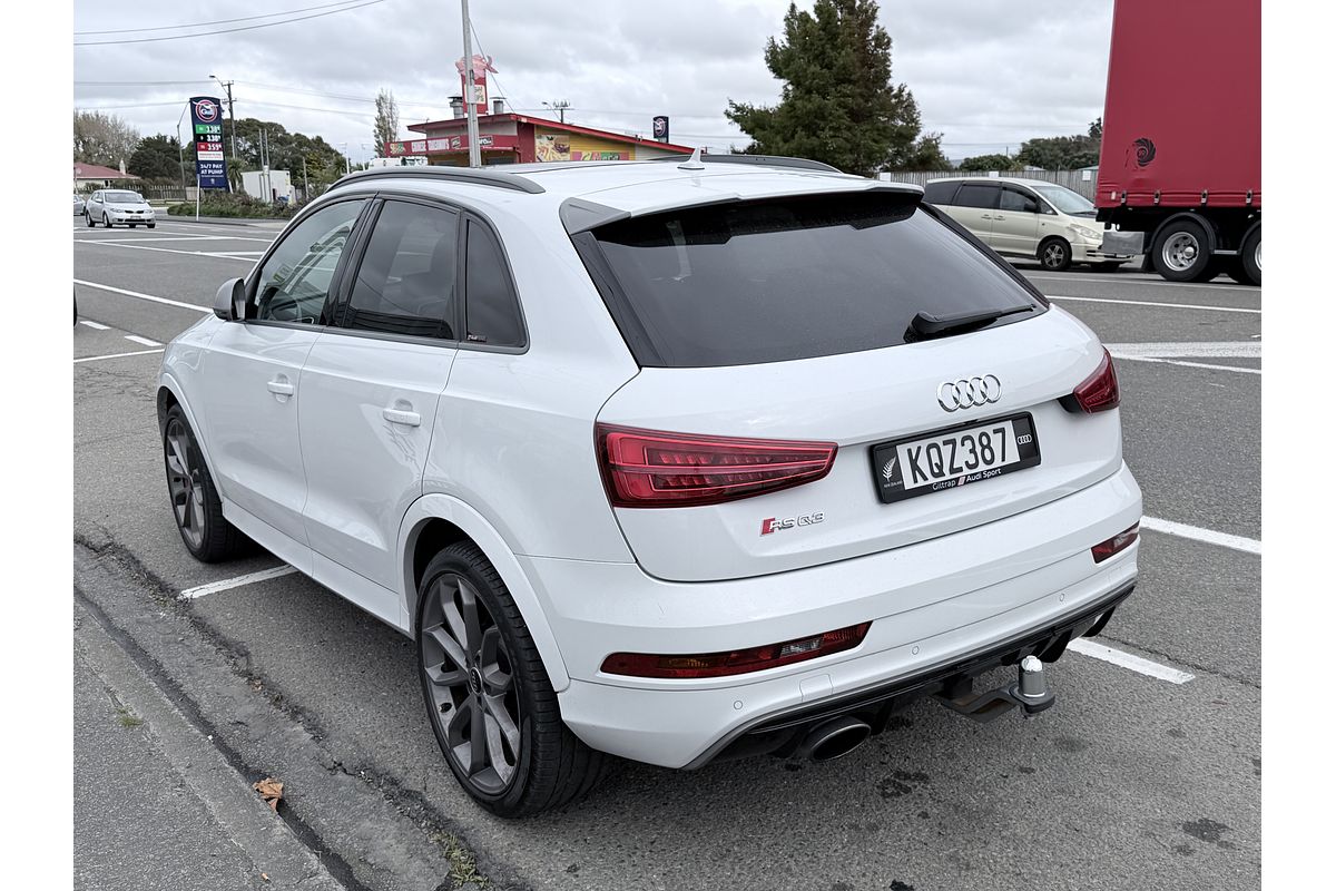 2017 Audi Q3 RS Q3 PERFORMANCE 2.