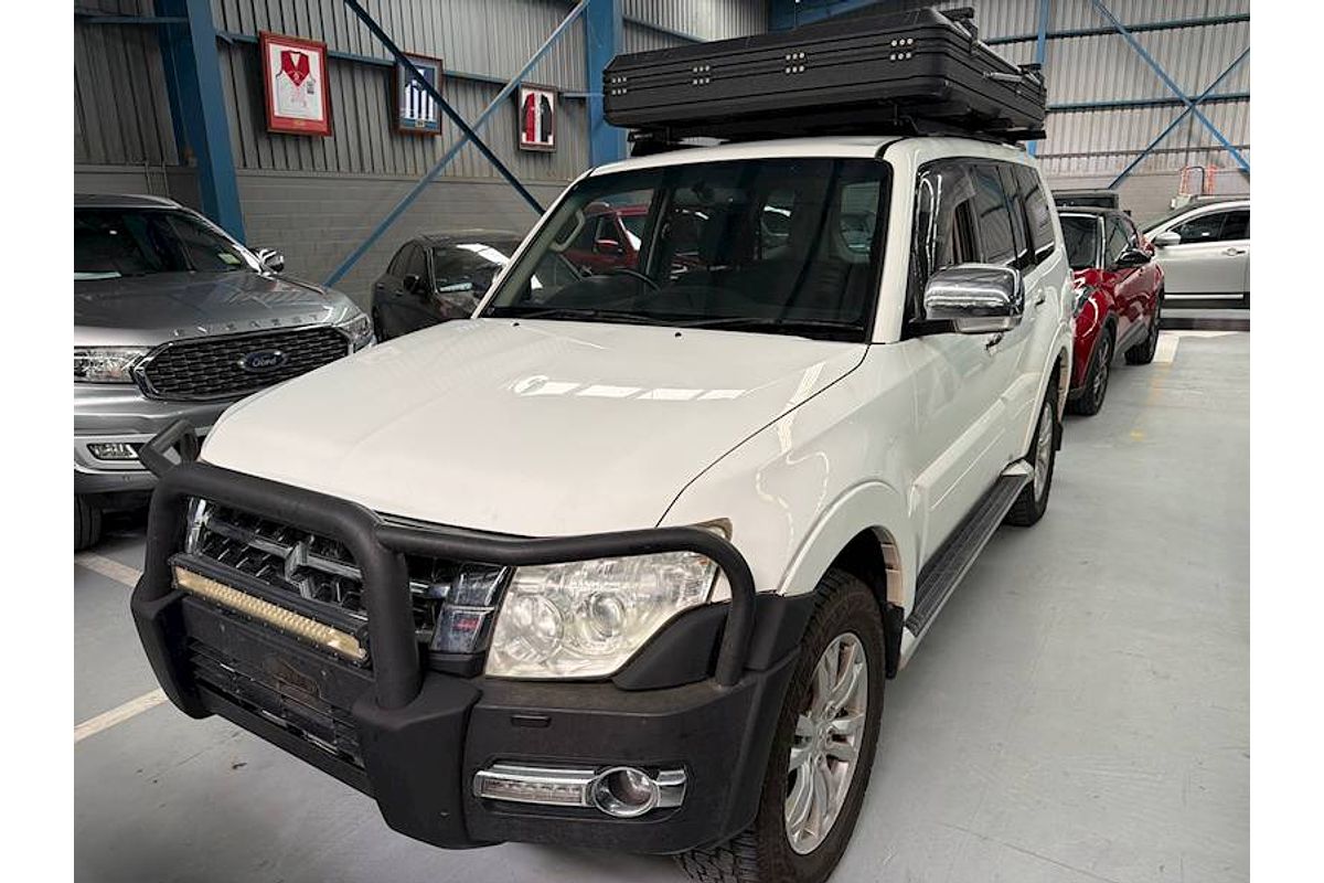2015 Mitsubishi Pajero GLX NX