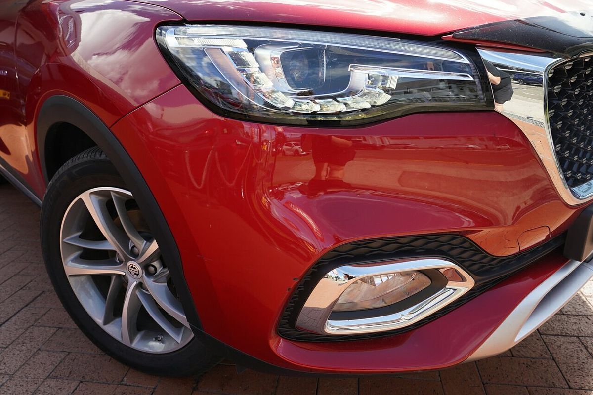 2022 MG HS Essence X SAS23