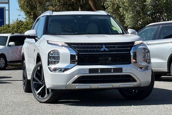 2025 Mitsubishi Outlander PHEV Exceed ZM