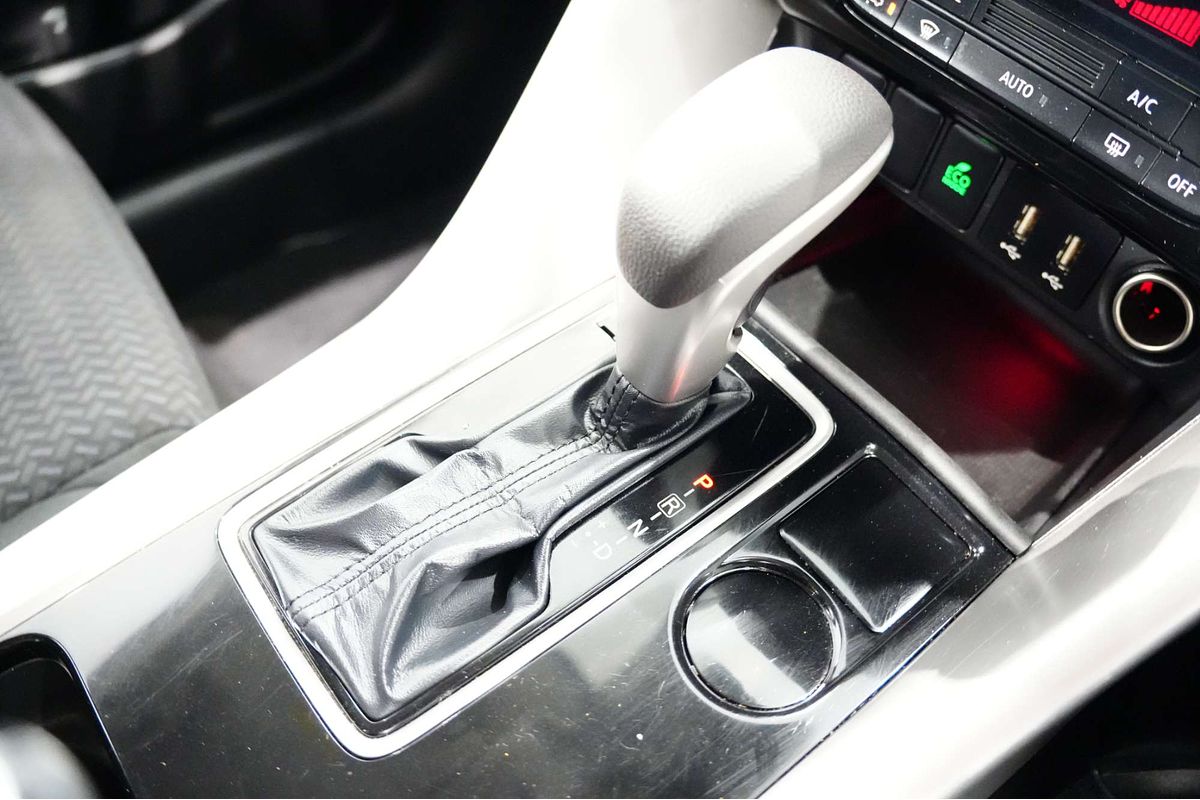 2024 Mitsubishi Eclipse Cross ES YB