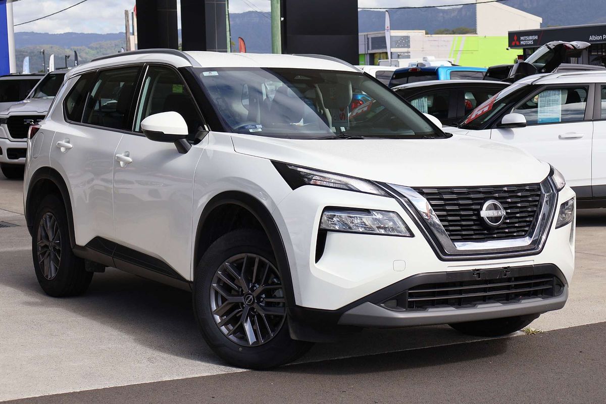 2024 Nissan X-TRAIL ST T33