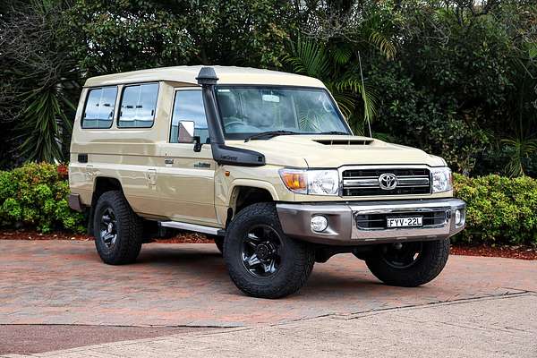 2021 Toyota Landcruiser GXL Troopcarrier VDJ78R