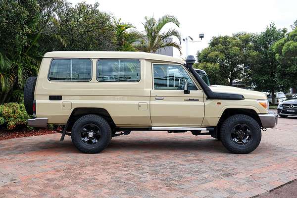 2021 Toyota Landcruiser GXL Troopcarrier VDJ78R