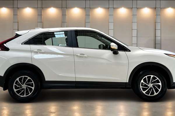 2024 Mitsubishi Eclipse Cross ES YB