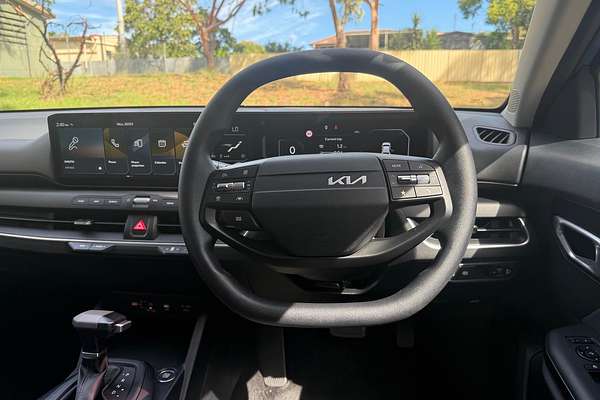 2024 Kia K4 S CL4m thumb-13
