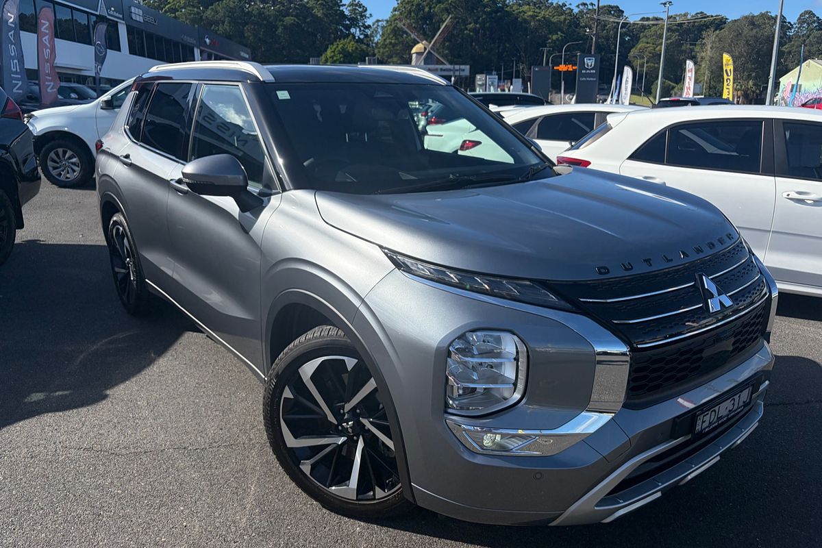 2023 Mitsubishi Outlander Exceed Tourer ZM