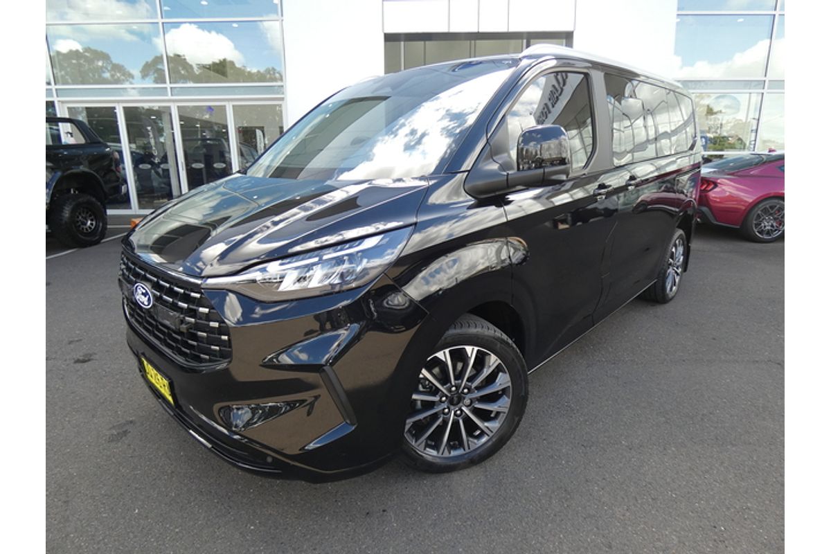 2024 Ford Transit Custom