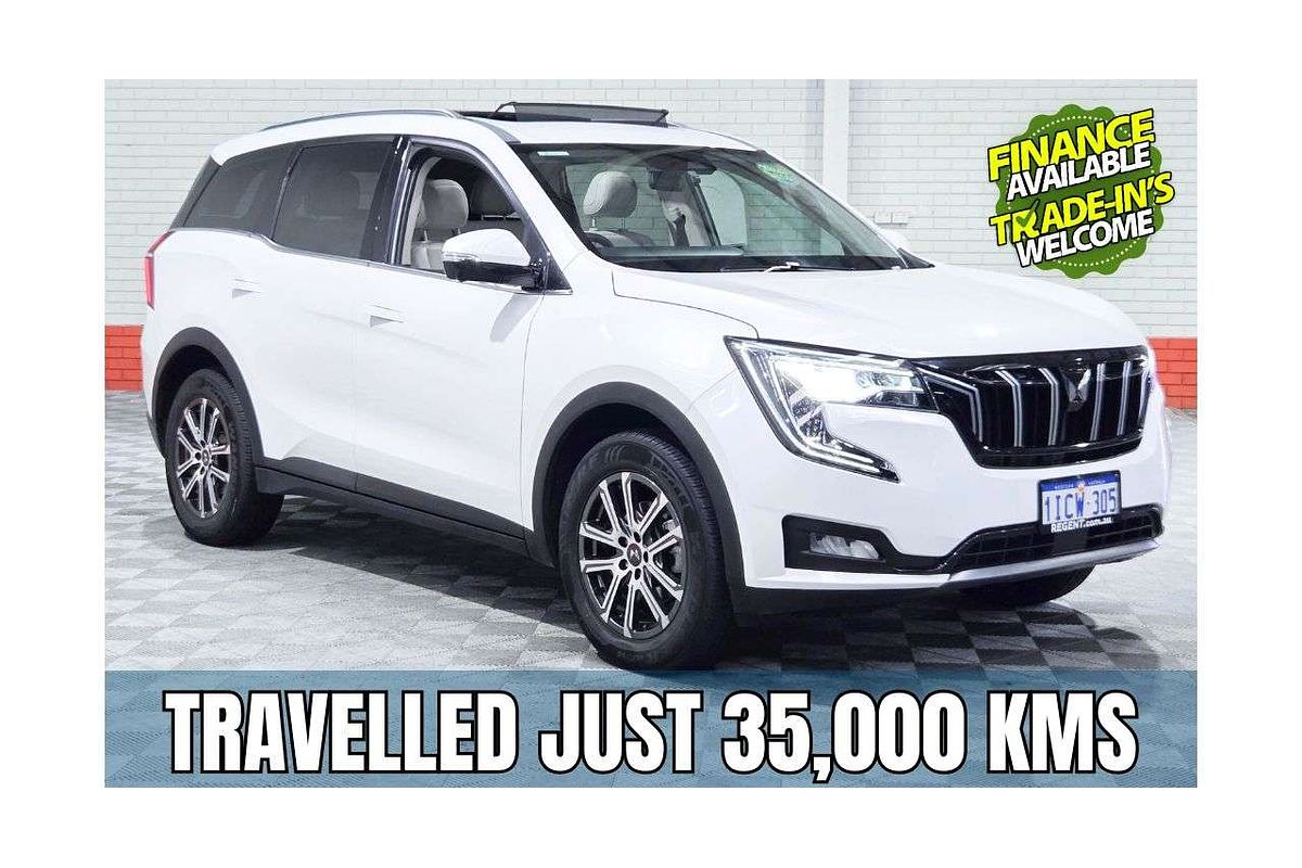 2023 Mahindra XUV700 AX7L