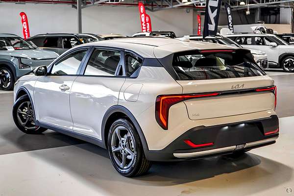2025 Kia K4 S CL4m thumb-4