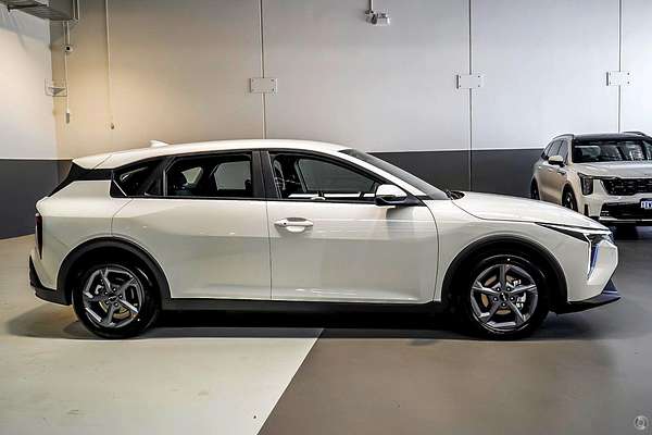 2025 Kia K4 S CL4m thumb-5