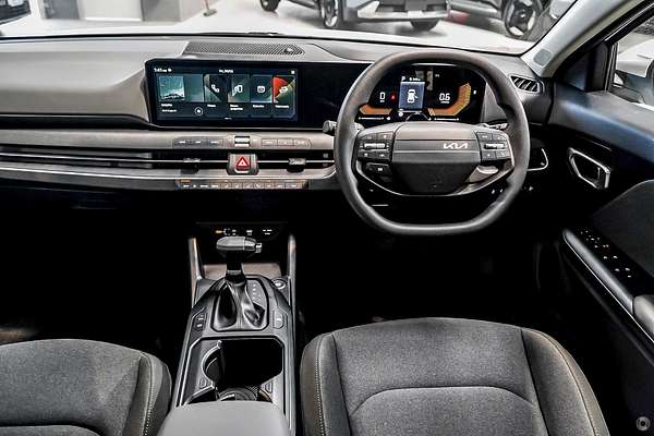 2025 Kia K4 S CL4m thumb-8