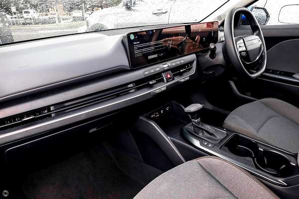 2025 Kia K4 S CL4m thumb-4