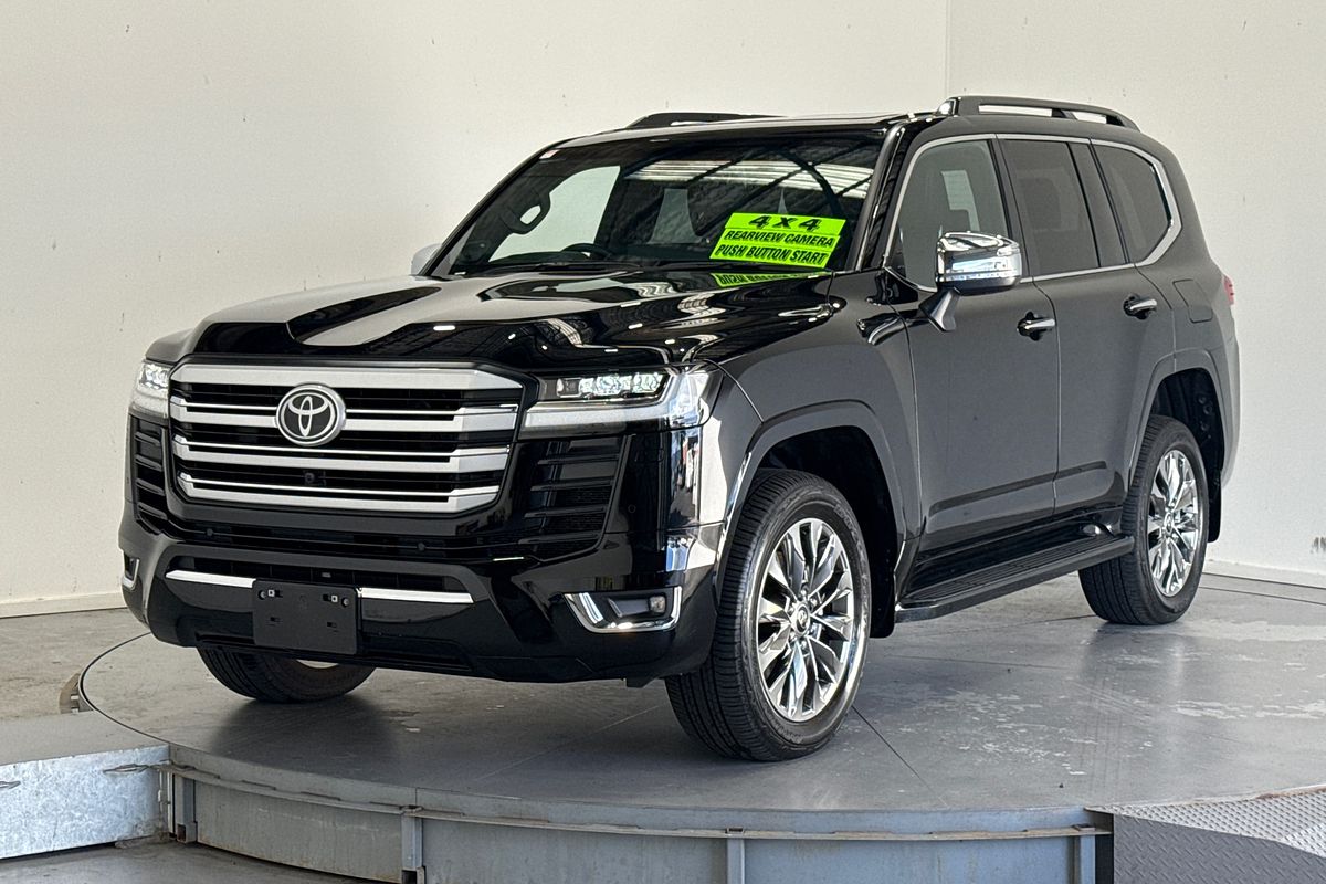 2025 Toyota Landcruiser Sahara ZX FJA300R