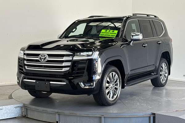 2025 Toyota Landcruiser Sahara ZX FJA300R