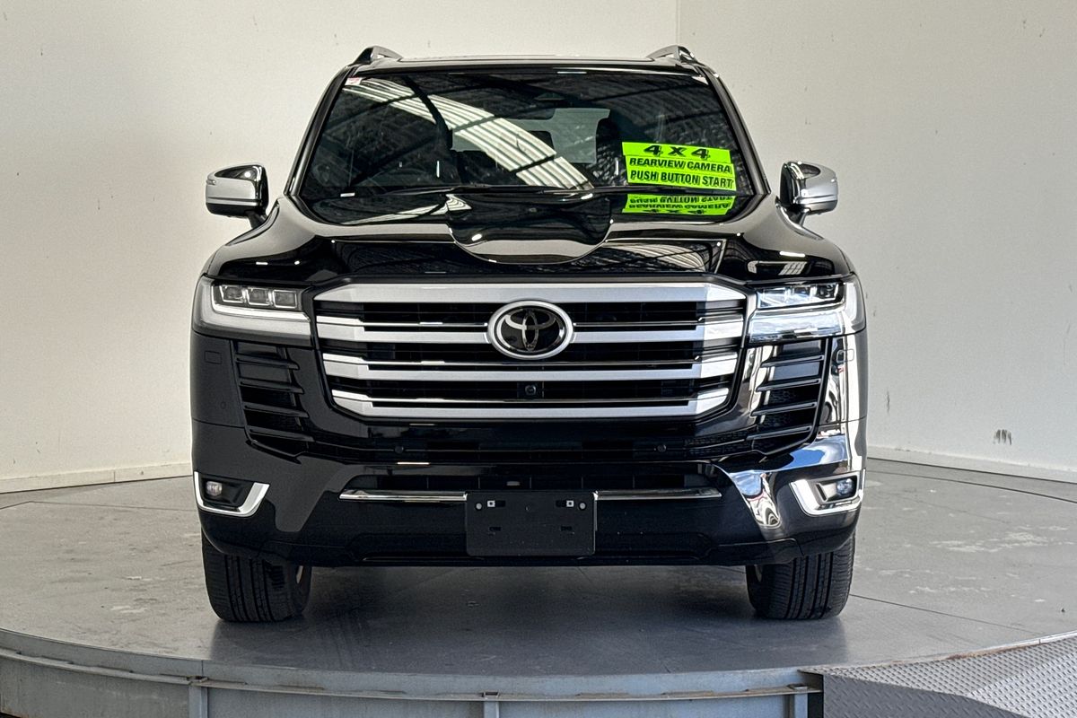 2025 Toyota Landcruiser Sahara ZX FJA300R