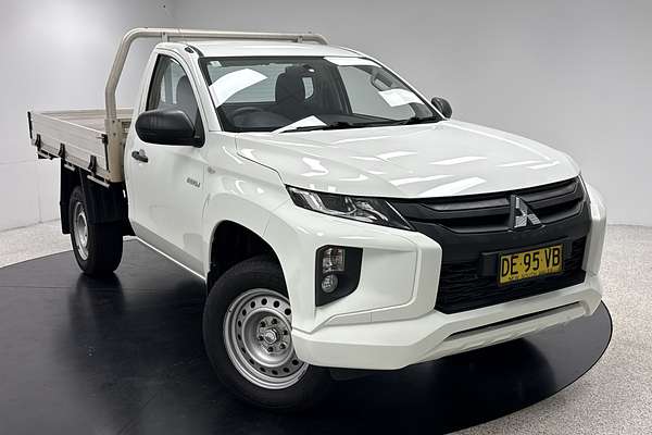 2022 Mitsubishi Triton GLX MR 4X4