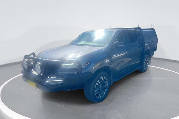 2024 Toyota Hilux SR5 GUN126R 4X4