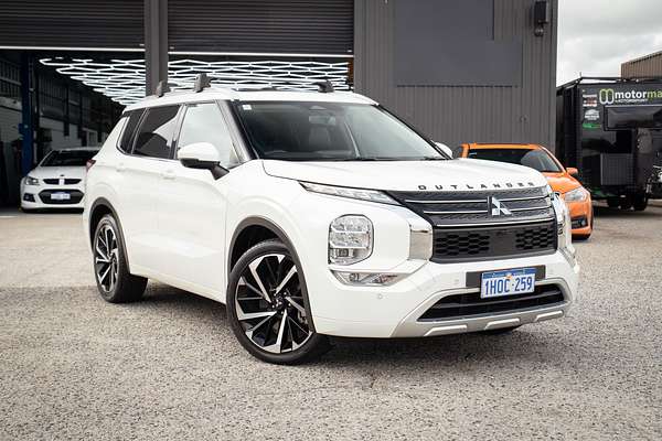 2022 Mitsubishi Outlander Exceed ZM