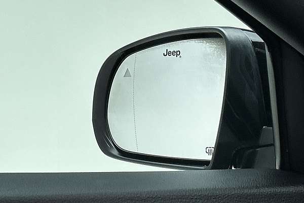 2022 Jeep Compass Night Eagle M6 thumb-17