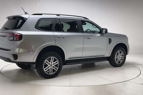 2025 Ford Everest Trend 2.0L thumb-7