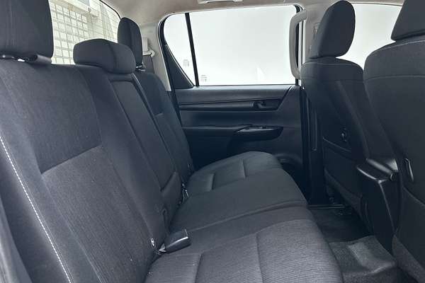 2022 Toyota Hilux SR GUN126R 4X4 thumb-10