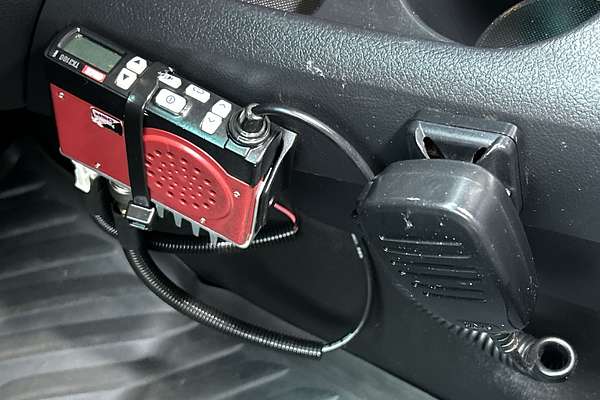 2022 Toyota Hilux SR GUN126R 4X4 thumb-13