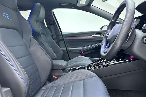 2024 Volkswagen Golf R 8 thumb-12