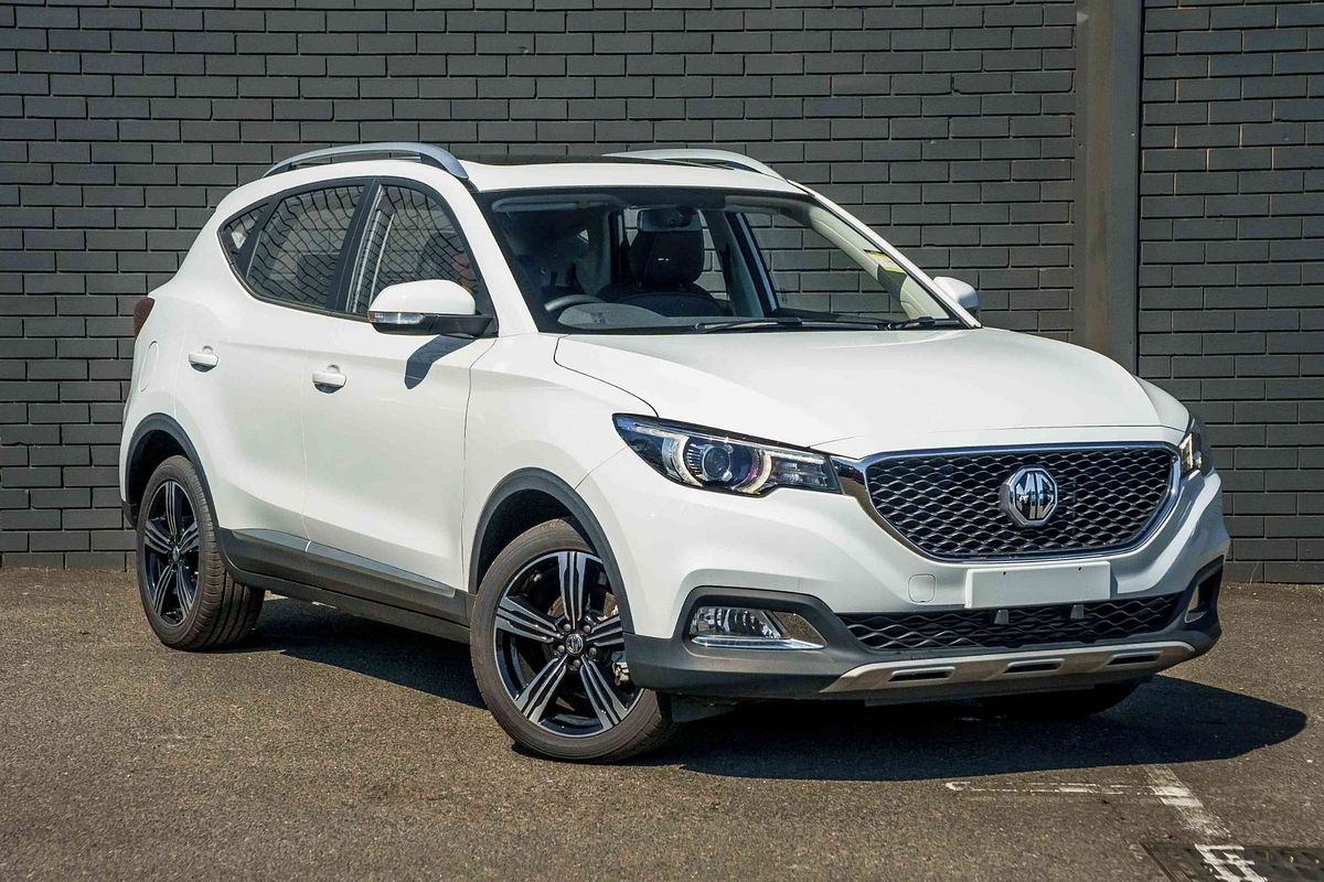 2024 MG ZS Essence AZS1