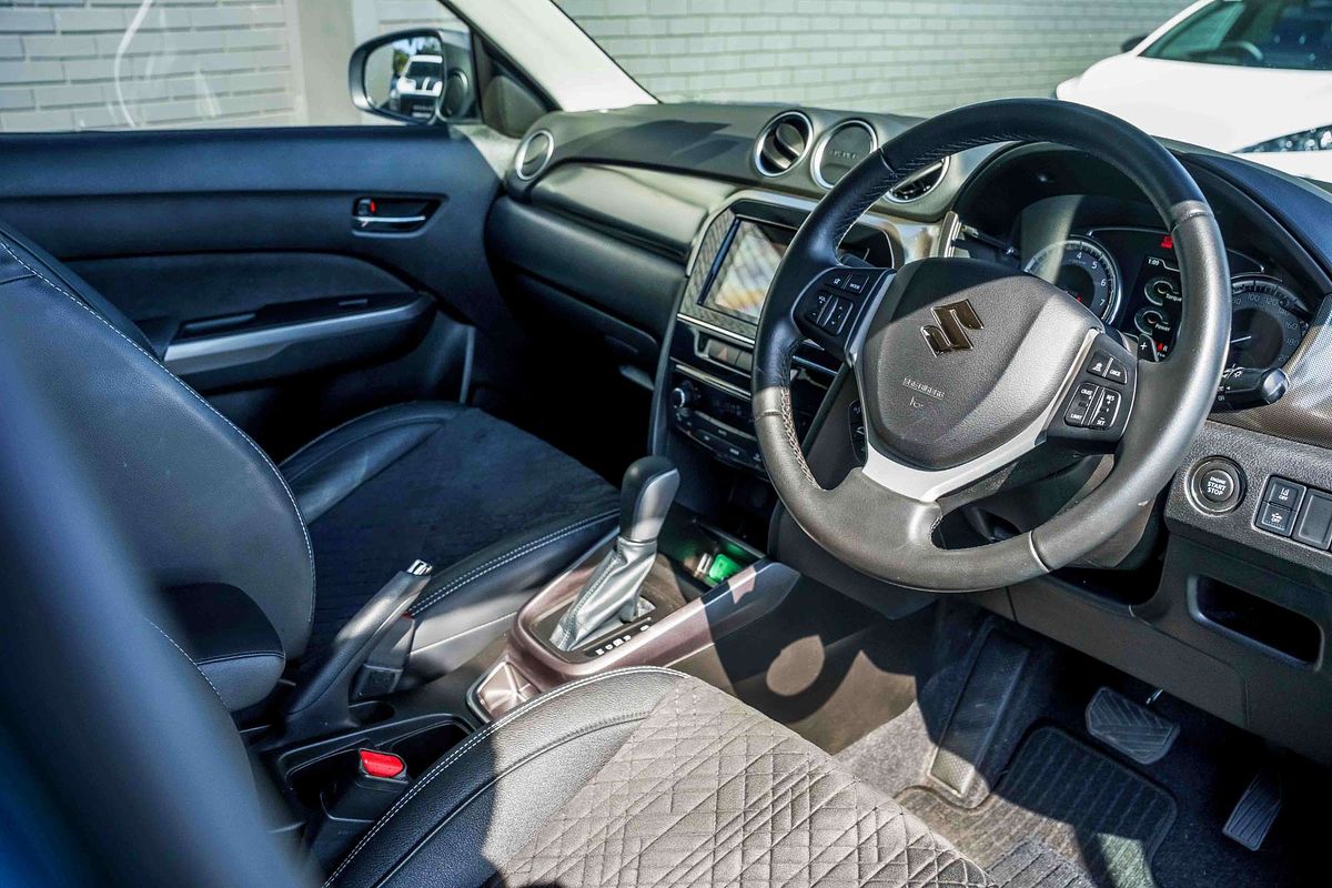 2023 Suzuki Vitara Turbo LY Series II