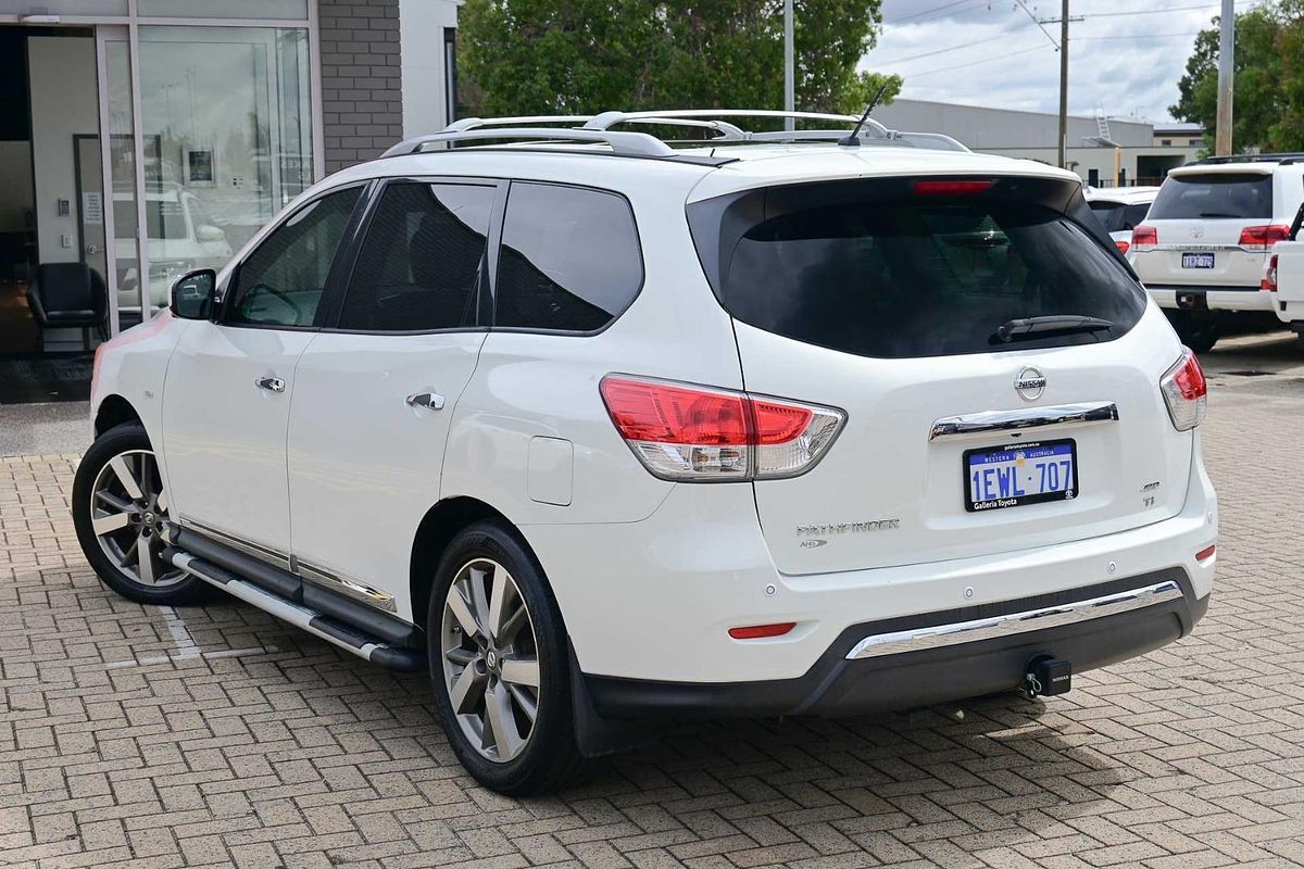 2015 Nissan Pathfinder Ti R52
