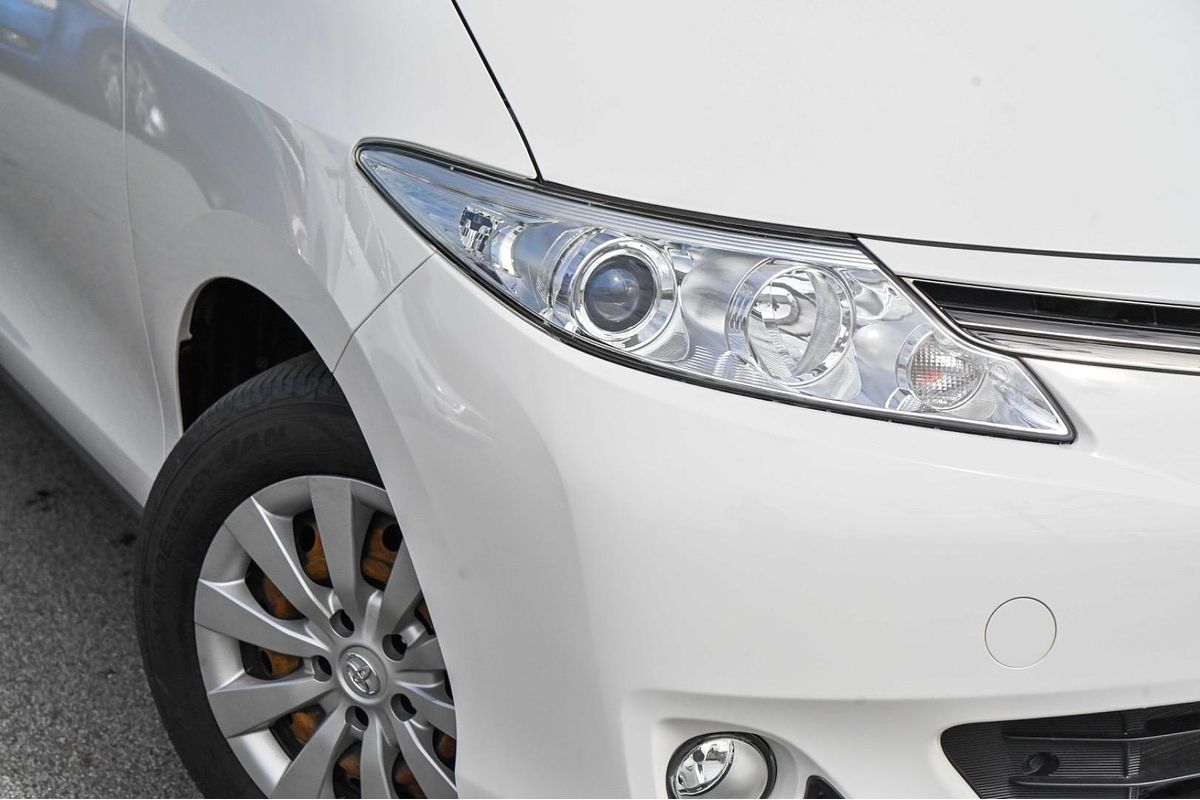 2019 Toyota Tarago GLi ACR50R