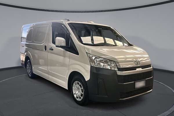 2024 Toyota Hiace GDH300R