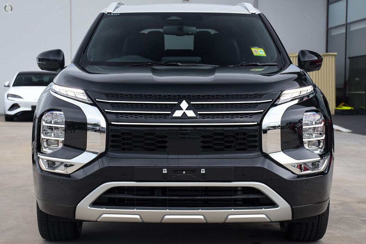 2025 Mitsubishi Outlander Exceed Tourer ZM