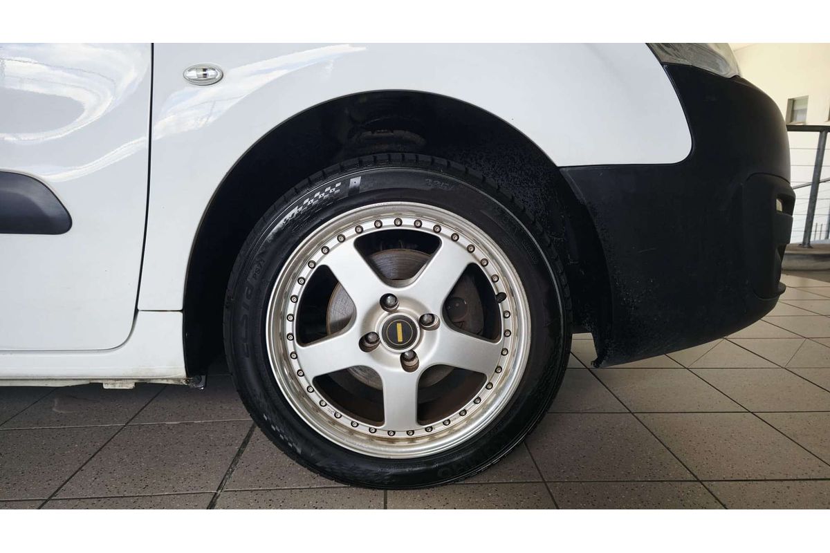 BERLINGO B9C MY17 1.6 HDI ETG LONG 1.6L DT4 DIESEL TURBO F/INJ 6 SP AUTOMATIC VAN 