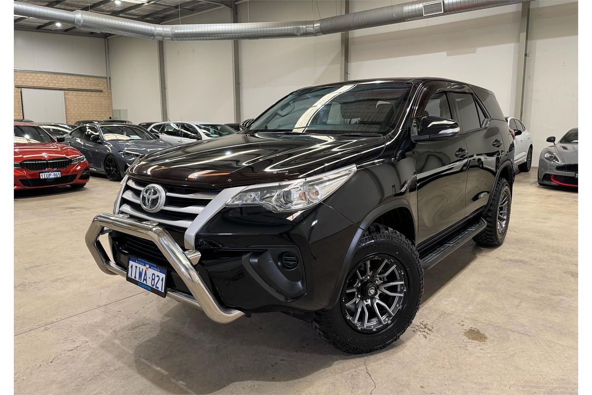2016 Toyota Fortuner GX GUN156R