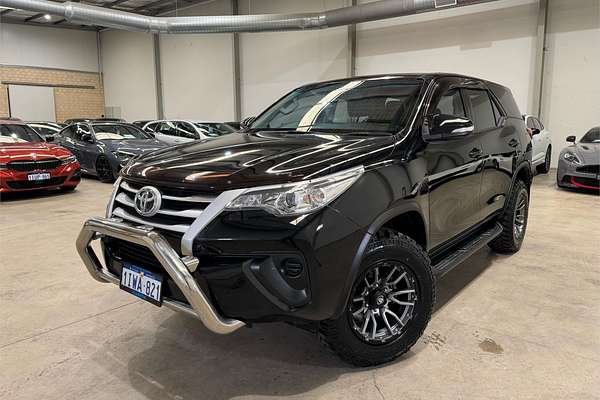2016 Toyota Fortuner GX GUN156R