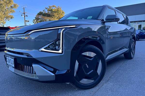 2025 Kia EV5 Earth OVc thumb-1
