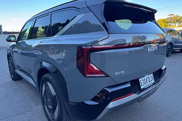 2025 Kia EV5 Earth OVc thumb-5