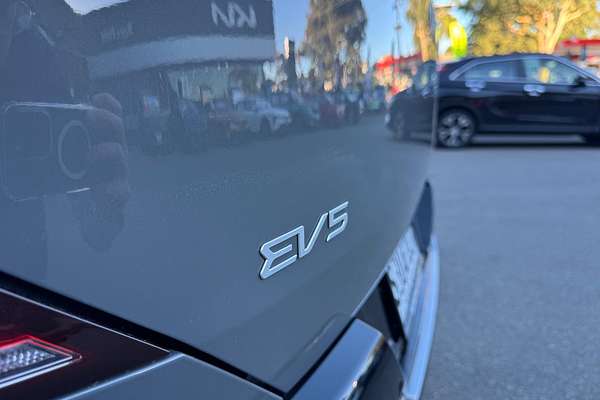 2025 Kia EV5 Earth OVc thumb-6