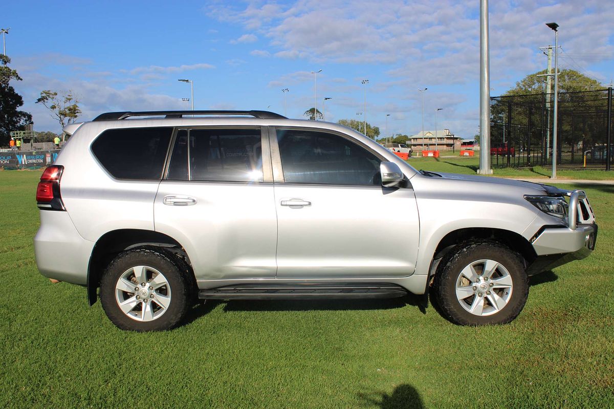 Prado GXL 2.8L T Diesel Automatic Wagon 4277430 003