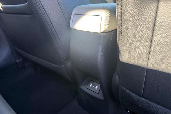 2025 Kia Stonic GT-Line YB PE2 thumb-25