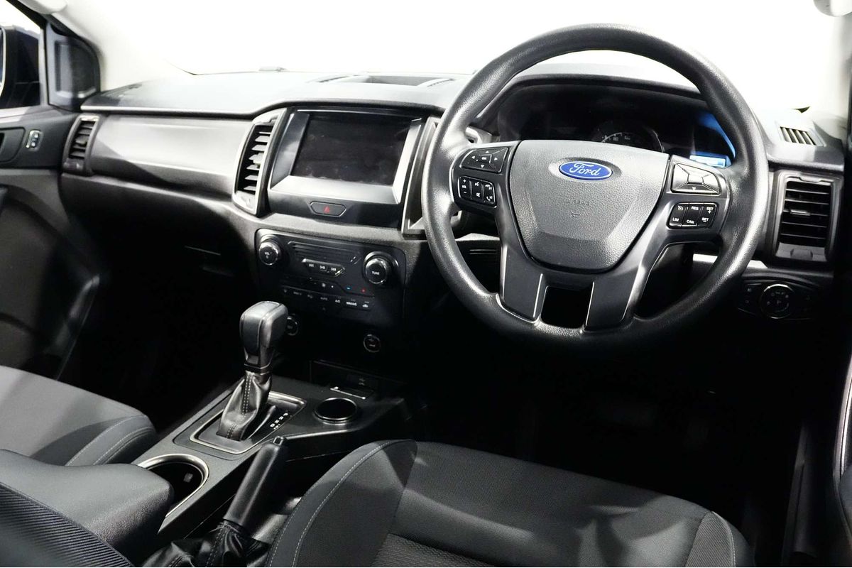 2022 Ford Everest Ambiente UA II 3.2L