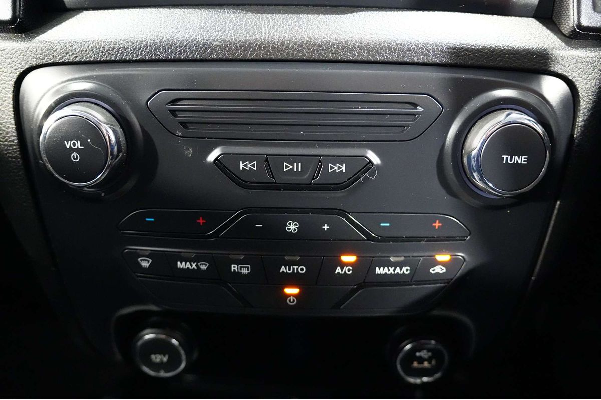 2022 Ford Everest Ambiente UA II 3.2L