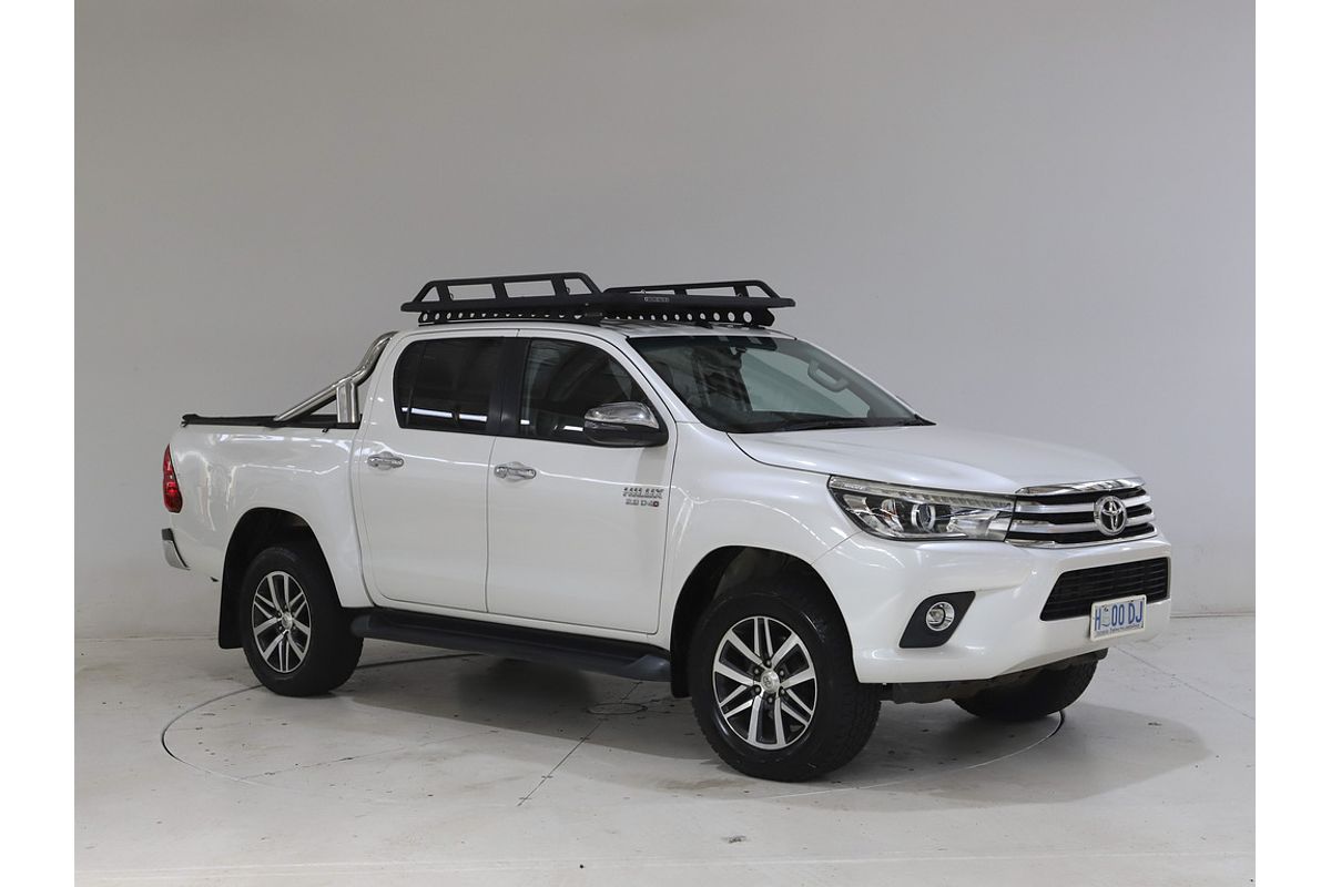Hilux 4x4 SR5 2.8L T Diesel Automatic Double Cab 1Y46290 003