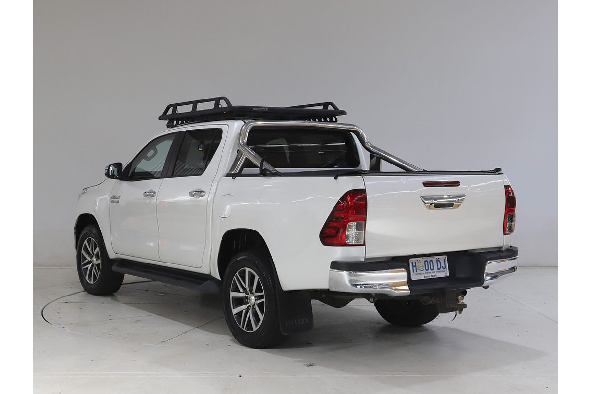 Hilux 4x4 SR5 2.8L T Diesel Automatic Double Cab 1Y46290 003