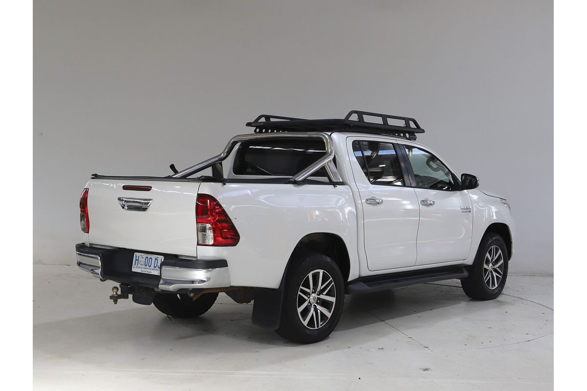 Hilux 4x4 SR5 2.8L T Diesel Automatic Double Cab 1Y46290 003