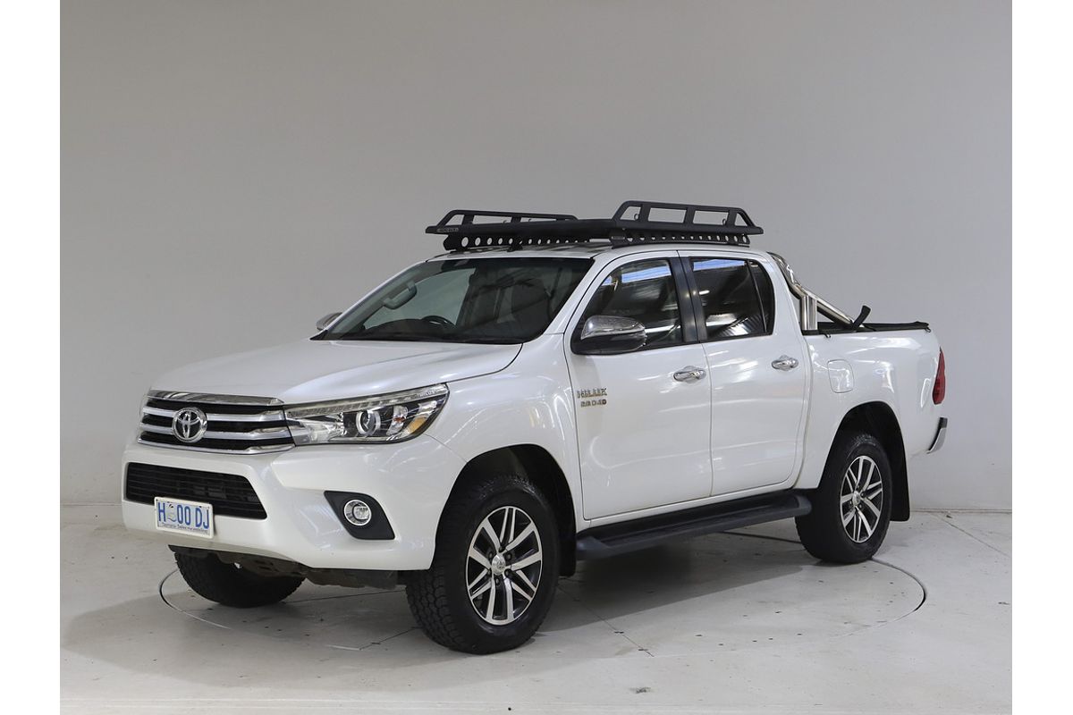 Hilux 4x4 SR5 2.8L T Diesel Automatic Double Cab 1Y46290 003